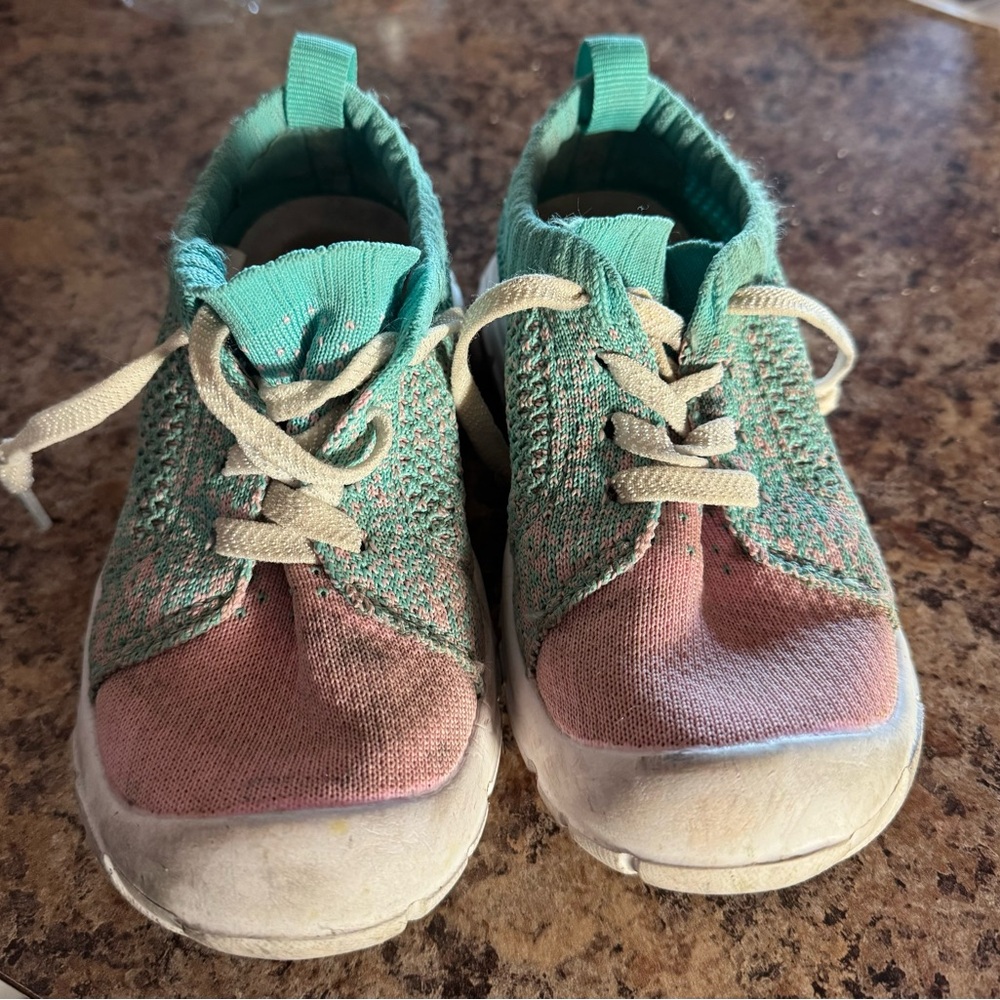 Toddler girls size9